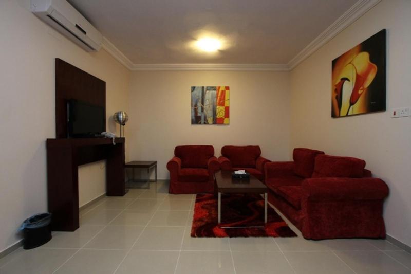 Nuzol Tala Hotel Khafji Buitenkant foto