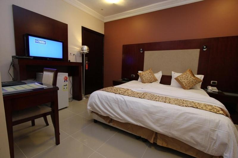Nuzol Tala Hotel Khafji Buitenkant foto