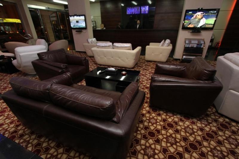 Nuzol Tala Hotel Khafji Buitenkant foto