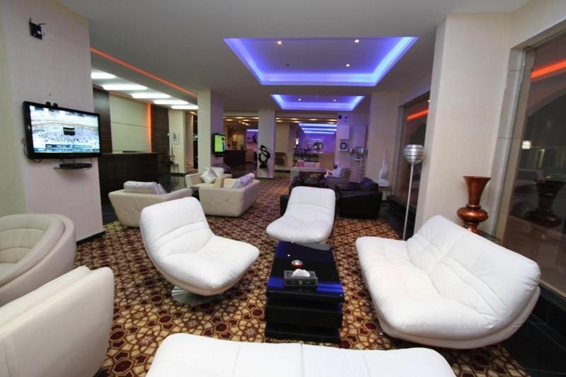 Nuzol Tala Hotel Khafji Buitenkant foto
